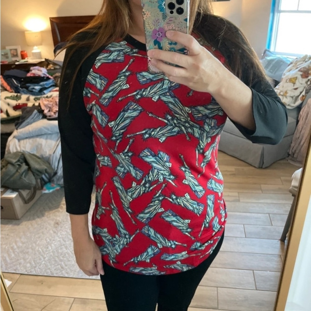 Lularoe Randy Tee - Statue of Liberty Tee
